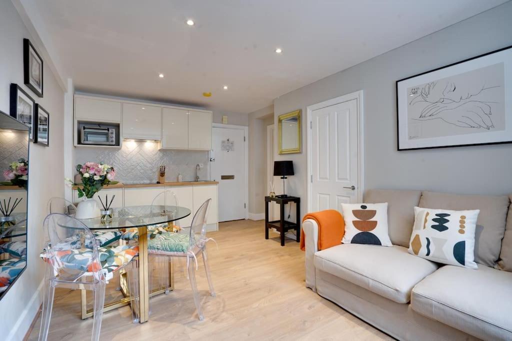Glamorous Art Deco Flat In Chelsea Londra Esterno foto